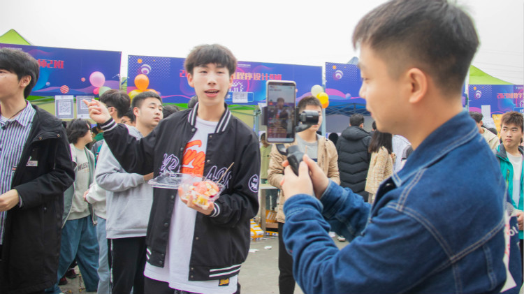 搶搶搶!雙十一學電商來新華搶名額