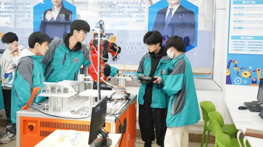 <b>2025年春季學位告急，千萬不能錯過春季報名！</b>